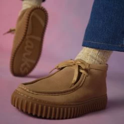 Clarks Torhill Hi Moc Boots -Fashion Comprehensive clarks torhill high tan 24